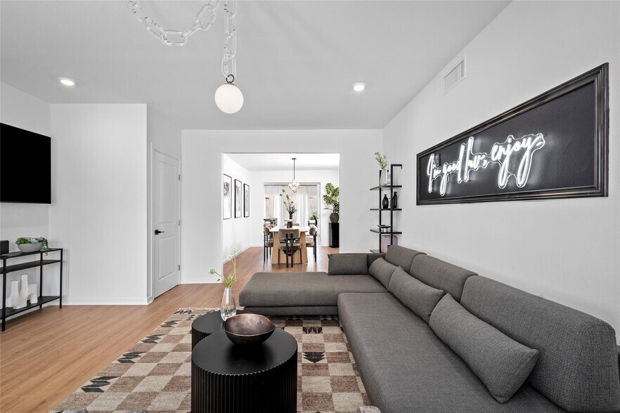 More Photos Of , Houston Multifamily For Sale