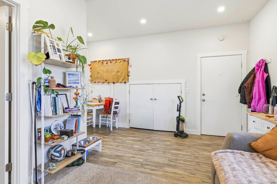 More Photos Of 329 S 3rd Ave, Walla Walla Apartments For Sale