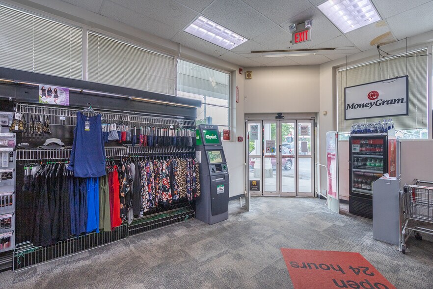 More Photos Of 2814 N Main St, Anderson General Retail For Sale