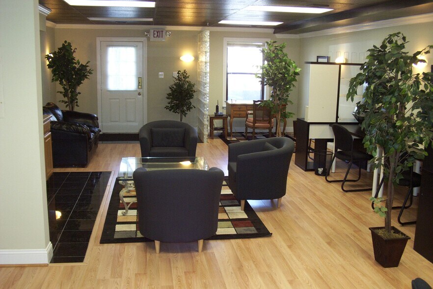 More Photos Of 8311 Wisconsin Ave, Bethesda Medical For Sale