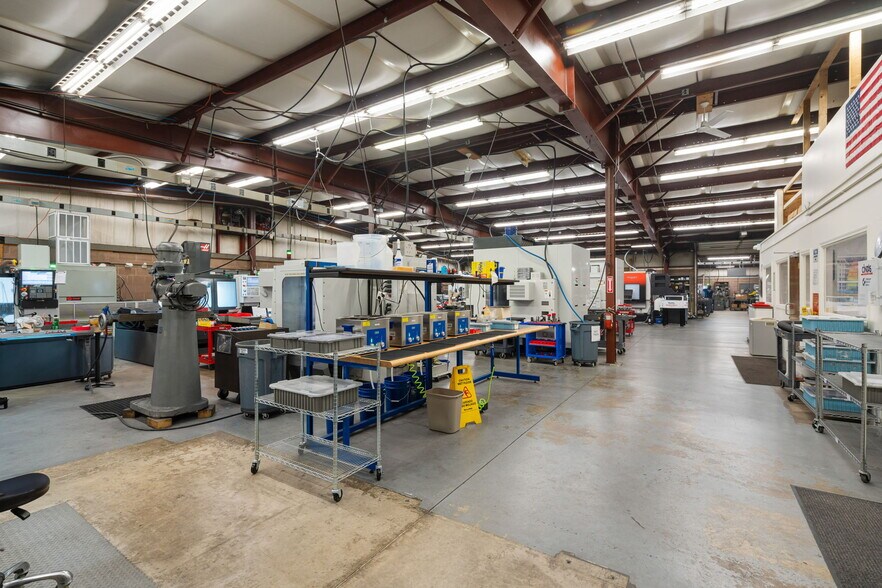 More Photos Of 445 Newburyport Tpke, Rowley Manufacturing For Sale