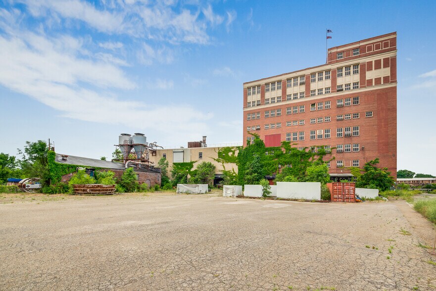 More Photos Of 224 Main St, Marseilles Industrial For Sale