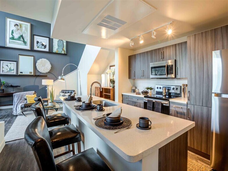 More Photos Of 1505 N Central Ave, Phoenix Apartments For Lease