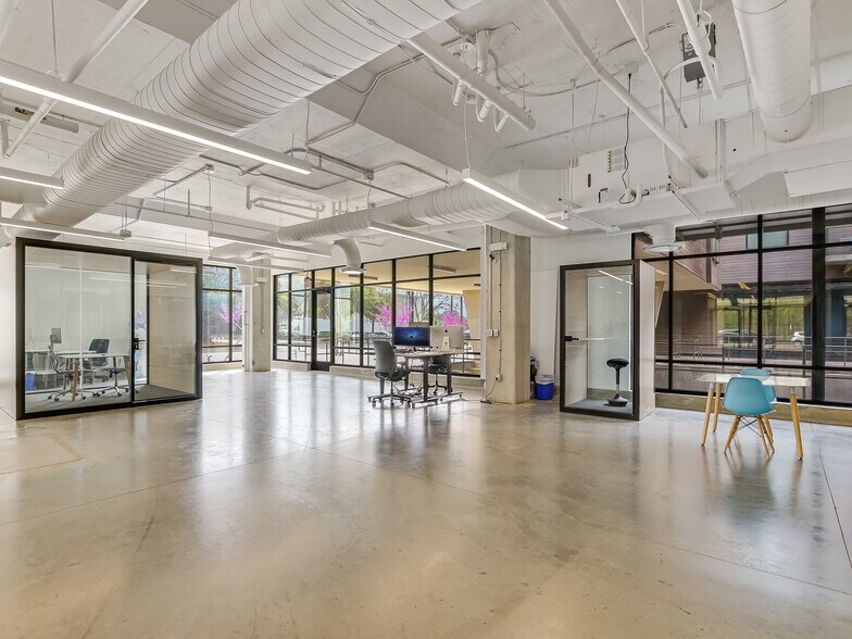 More Photos Of 1800 E 4th St, Austin Multifamily For Sale