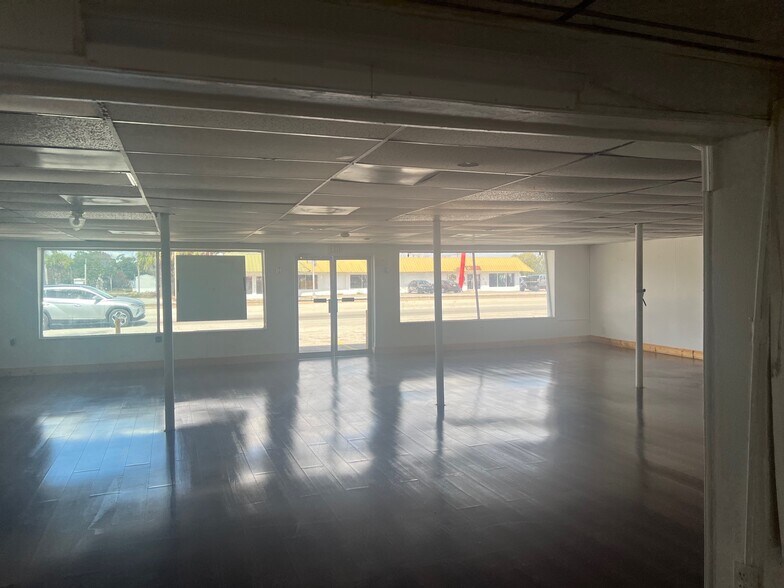 More Photos Of 428 US Highway 27, Moore Haven General Retail For Lease