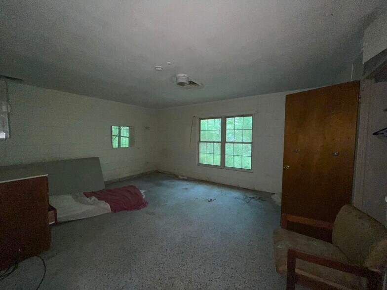 More Photos Of 311 E Bryant St, Enfield Assisted Living For Sale