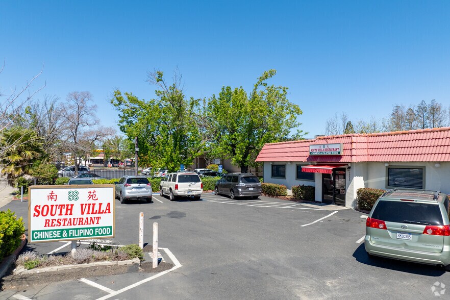 More Photos Of 7223 55th St, Sacramento Restaurant For Sale