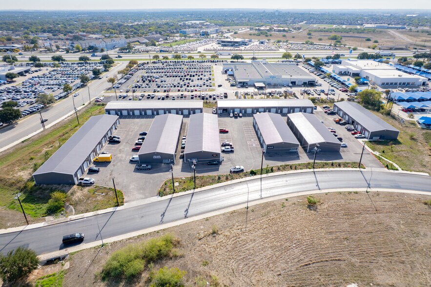 More Photos Of 2203 Cascade Pky, San Antonio Unknown For Lease