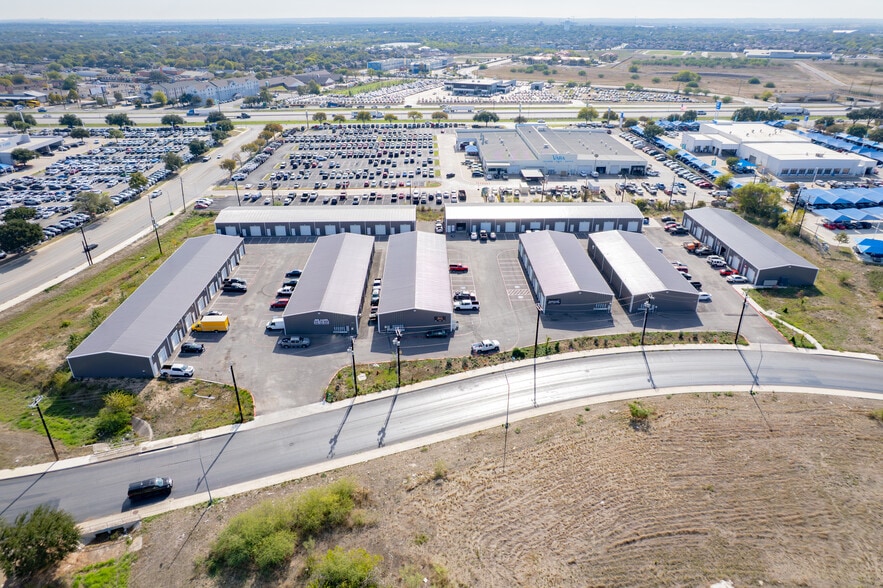 More Photos Of 2203 Cascade Pky, San Antonio Unknown For Lease