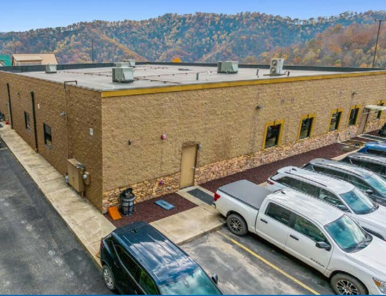 More Photos Of 409 George Kostas Dr, Logan Office For Sale