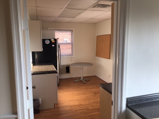 More Photos Of 10090 Main St, Fairfax Office For Lease