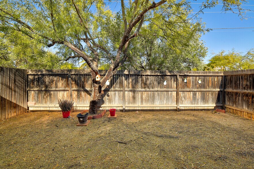 More Photos Of 2770 N Goyette Ave, Tucson Apartments For Sale