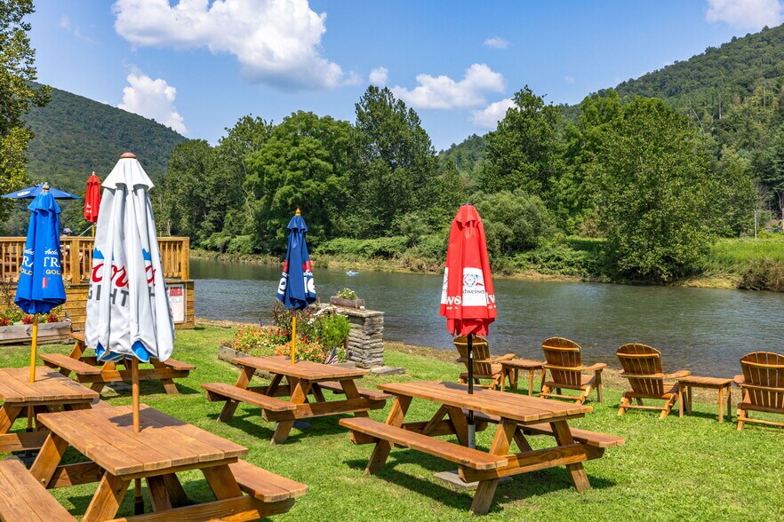 More Photos Of 392 Slate Run Rd, Slate Run Hospitality For Sale