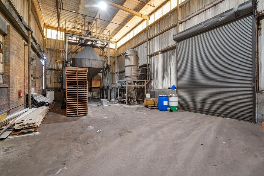 More Photos Of 1840 Progress Ave, Columbus Manufacturing For Sale