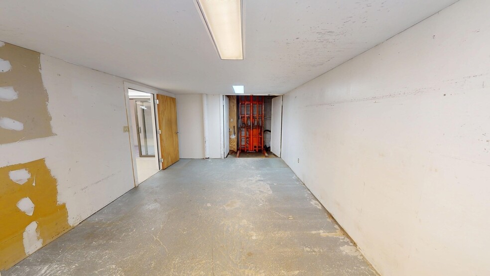 More Photos Of 76 Green St, Boston Flex For Lease