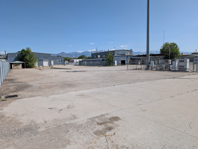 More Photos Of 720-758 S Redwood Rd, Salt Lake City Manufacturing For Lease