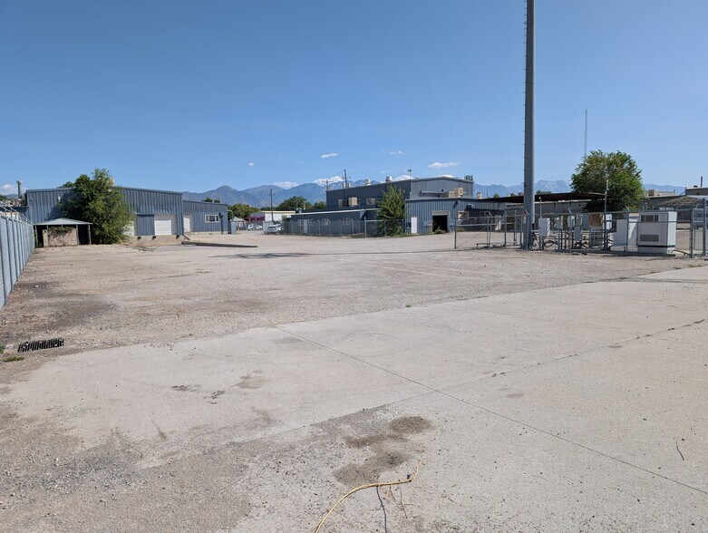 More Photos Of 720-758 S Redwood Rd, Salt Lake City Manufacturing For Lease