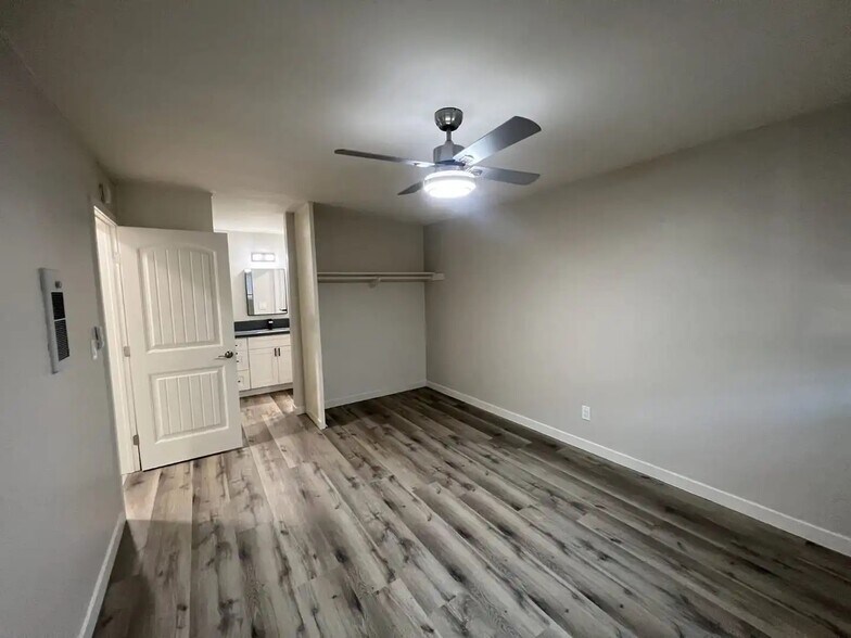 More Photos Of 2120 Mission Ave, San Diego Apartments For Sale