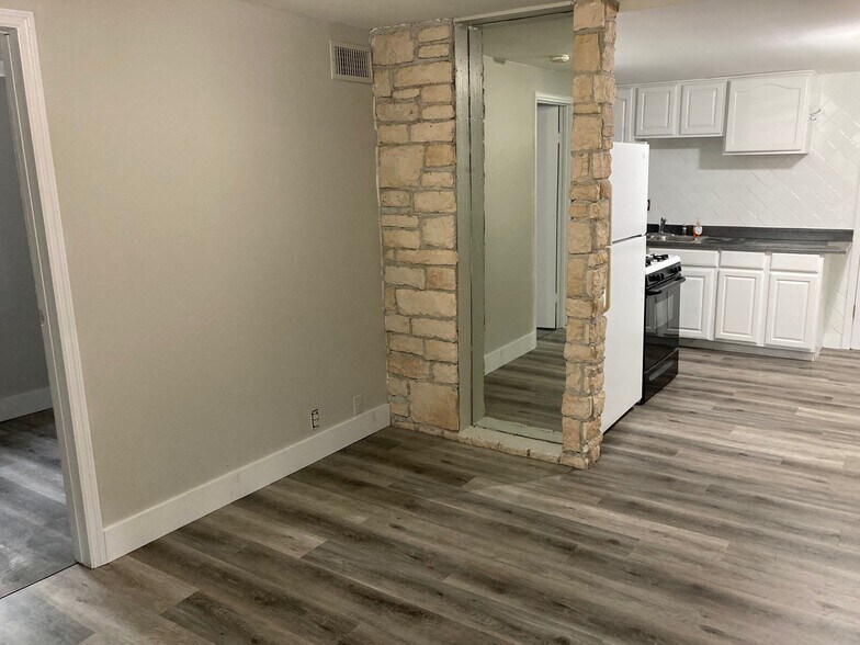 More Photos Of , Milwaukee Multifamily For Sale