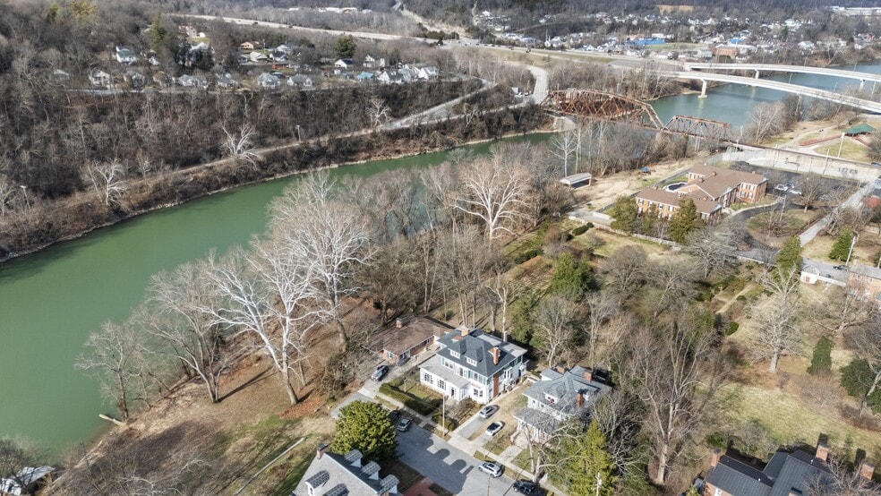 More Photos Of 514 Wapping St, Frankfort Apartments For Sale