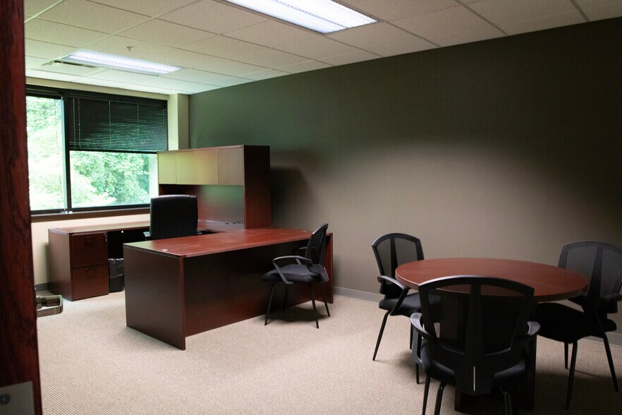 More Photos Of 8031 Ortonville Rd, Clarkston Office For Lease