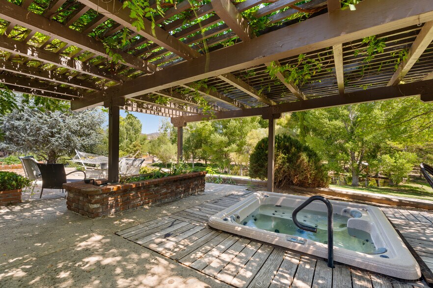 More Photos Of 33466 Sandy Creek Ln, Pine Valley Specialty For Sale