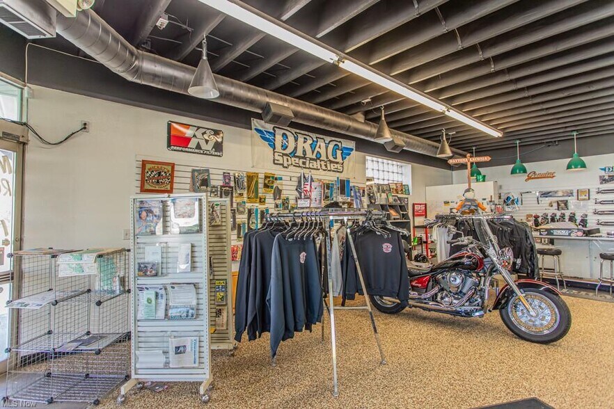 More Photos Of 2362 S Canal St, Newton Falls Storefront For Sale