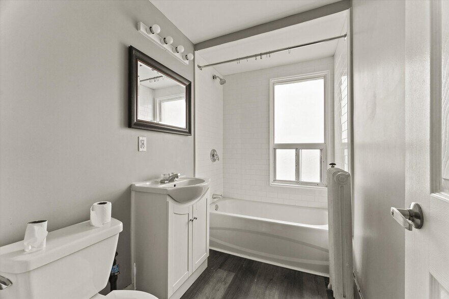 More Photos Of 581 Cataraqui St, Windsor Apartments For Sale