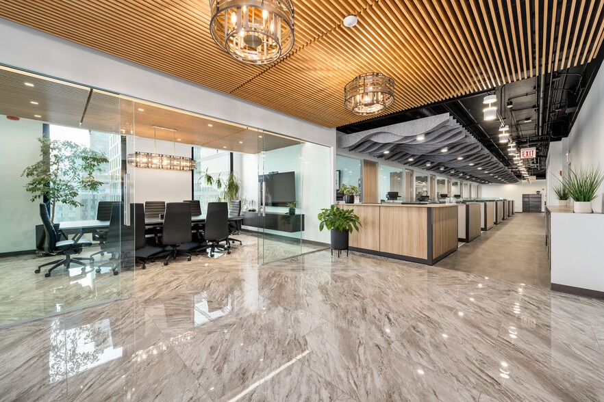 More Photos Of 732 W Randolph St, Chicago Unknown For Lease