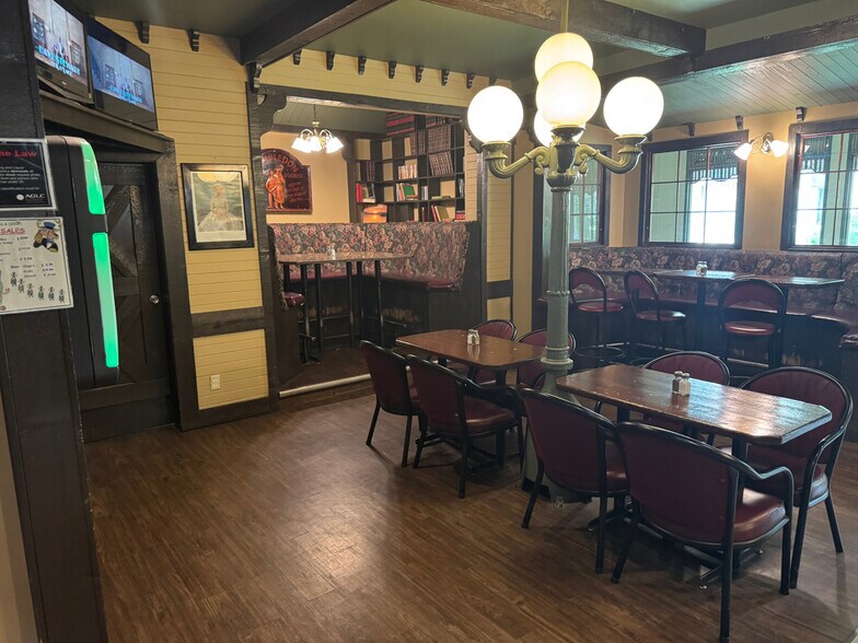 More Photos Of 6011 49 St, Barrhead Hotel For Sale