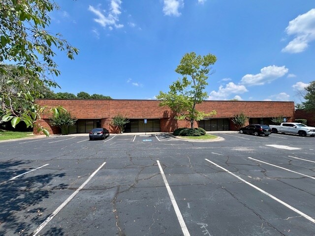More Photos Of 2513 Royal Pl, Tucker Warehouse For Sale