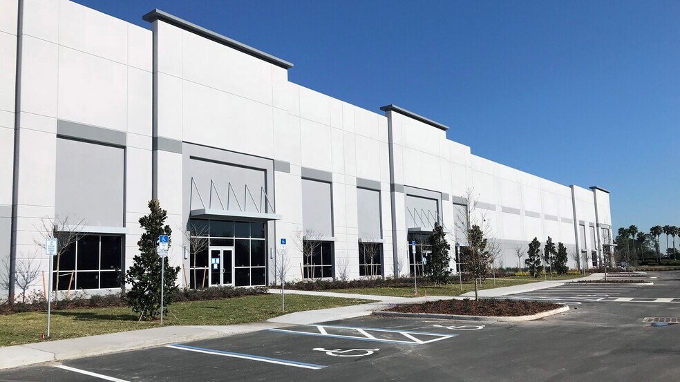 Primary Photo Of 2050 Tradeport Dr, Orlando Unknown For Lease