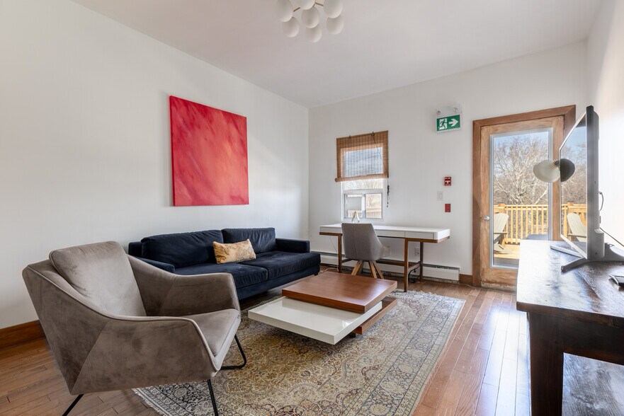 More Photos Of 872 College St, Toronto Storefront Retail Residential For Sale