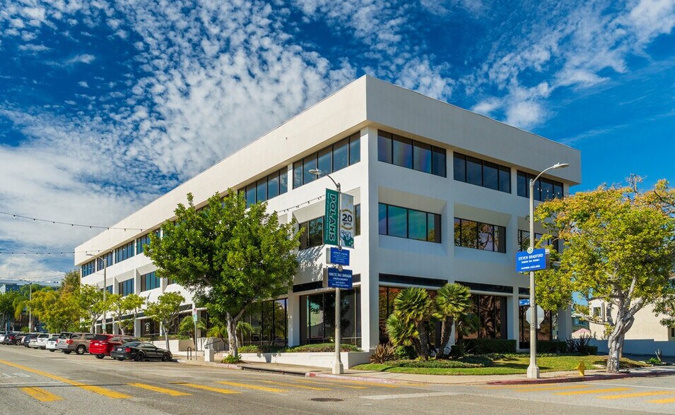 Primary Photo Of 302 W 5th St, San Pedro Office For Sale