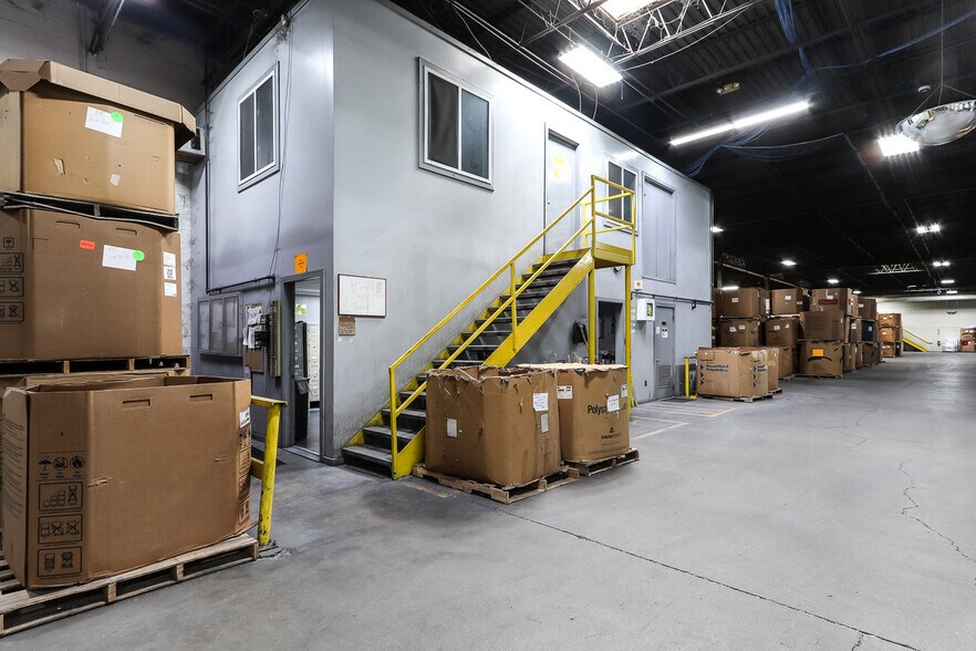 More Photos Of 1 Bouchard St, Manchester Manufacturing For Sale