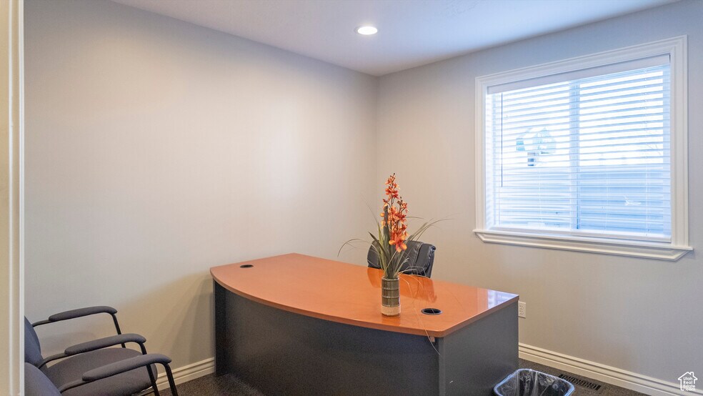 More Photos Of 11576 S State St, Draper Medical For Lease