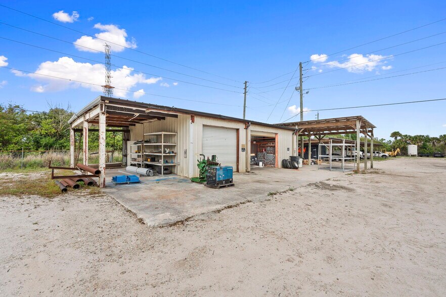 More Photos Of 16050 Orange Ave, Fort Pierce Warehouse For Sale