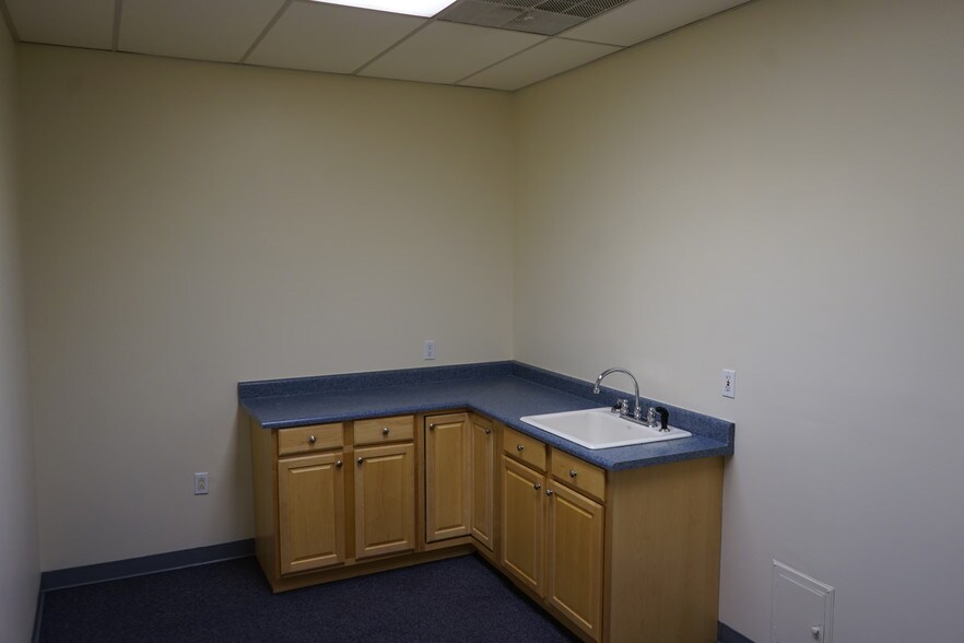 More Photos Of 500 Davistown Rd, Blackwood Industrial For Sale