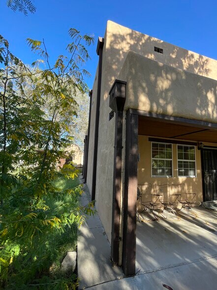 More Photos Of 1804 E College Blvd, Roswell General Retail For Sale