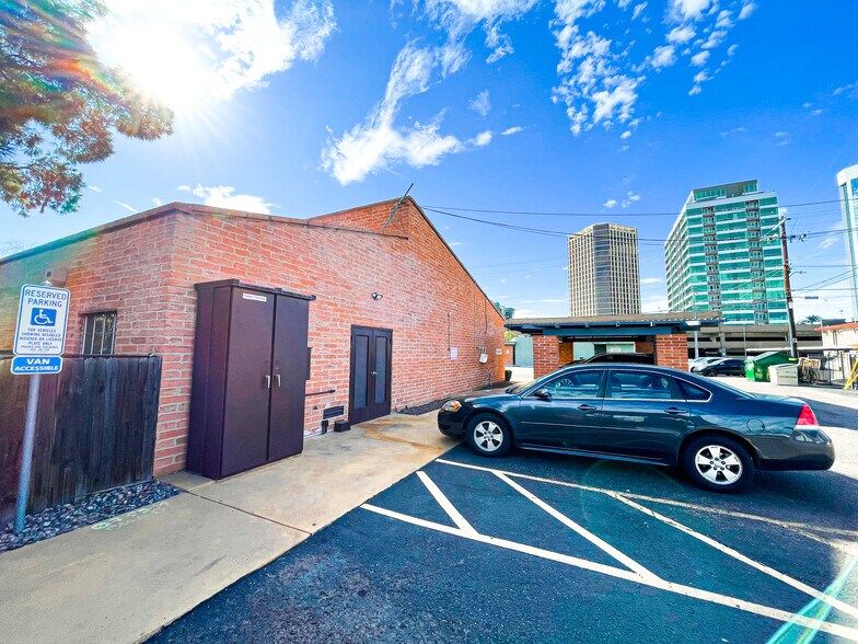 More Photos Of 52 E Monterey Way, Phoenix Medical For Lease