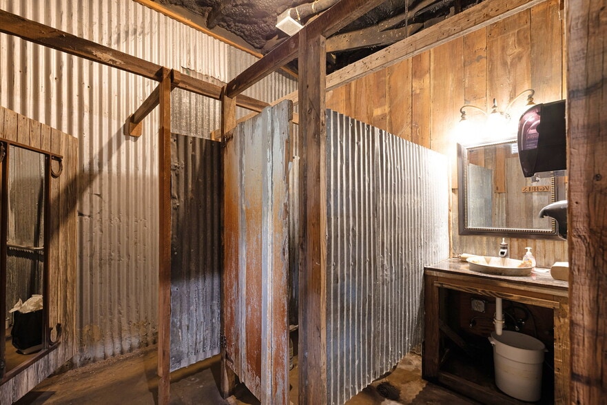 More Photos Of 14395 E Hwy 90A, Gonzales Restaurant For Sale