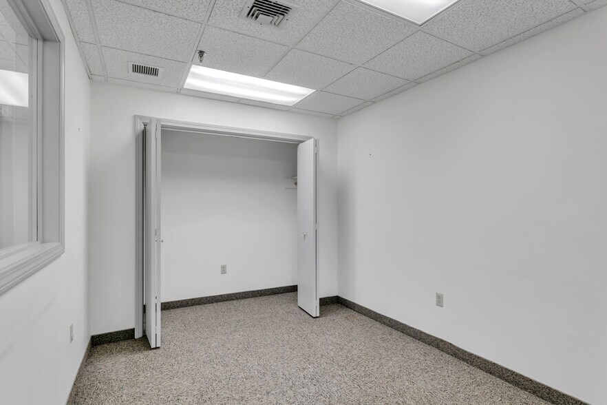 More Photos Of 23 College St, South Hadley Storefront Retail Office For Lease