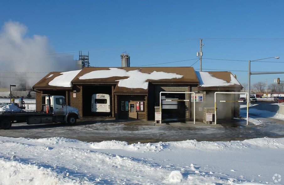 More Photos Of 3508 Delaware Ave, Des Moines Carwash For Sale