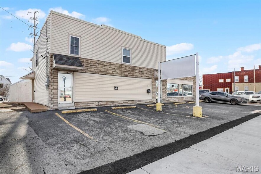 More Photos Of 234 Lemay Ferry Rd, Saint Louis Specialty For Sale