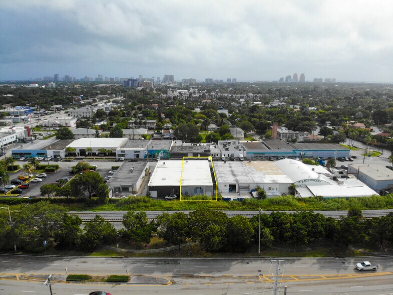 More Photos Of 3031-3035 NE 12th Ter, Oakland Park Warehouse For Sale