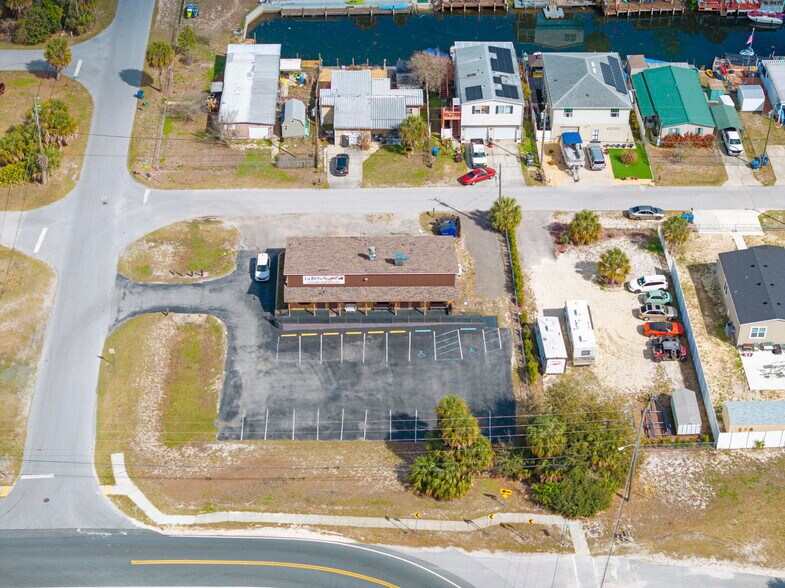 More Photos Of 7390 Shoal Line Blvd, Weeki Wachee Specialty For Sale