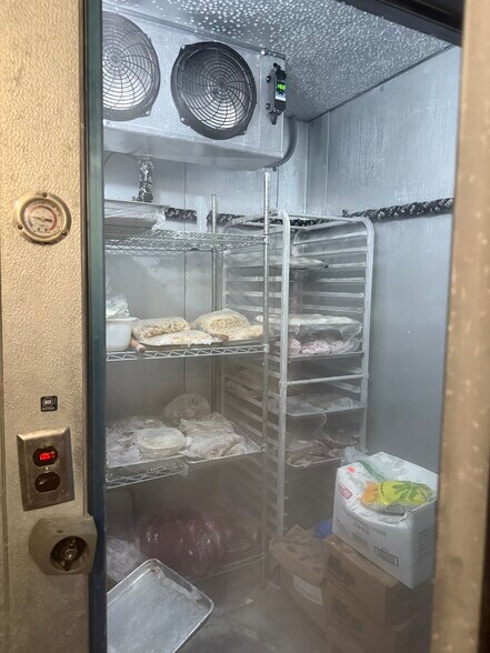 More Photos Of 4899 Highway 6, Missouri City Unknown For Lease