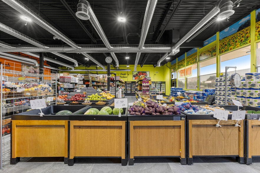 More Photos Of 14730 Champaign Rd, Allen Park Storefront Retail Office For Sale