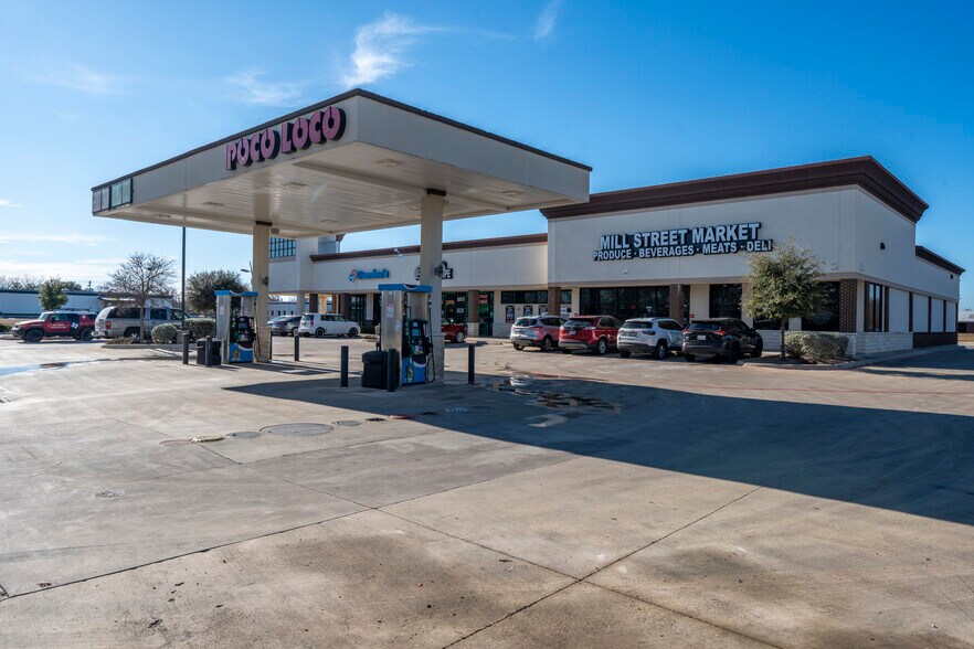 More Photos Of 641 Mill St, San Marcos Restaurant For Lease
