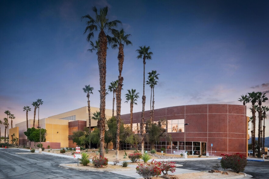 Primary Photo Of 750 N Gene Autry Trl, Palm Springs Showroom For Sale